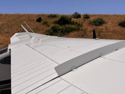 Cessna - 182J Skylane with 0-550, - photo 10