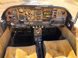 Grumman - American Tiger AA5B, - photo 17