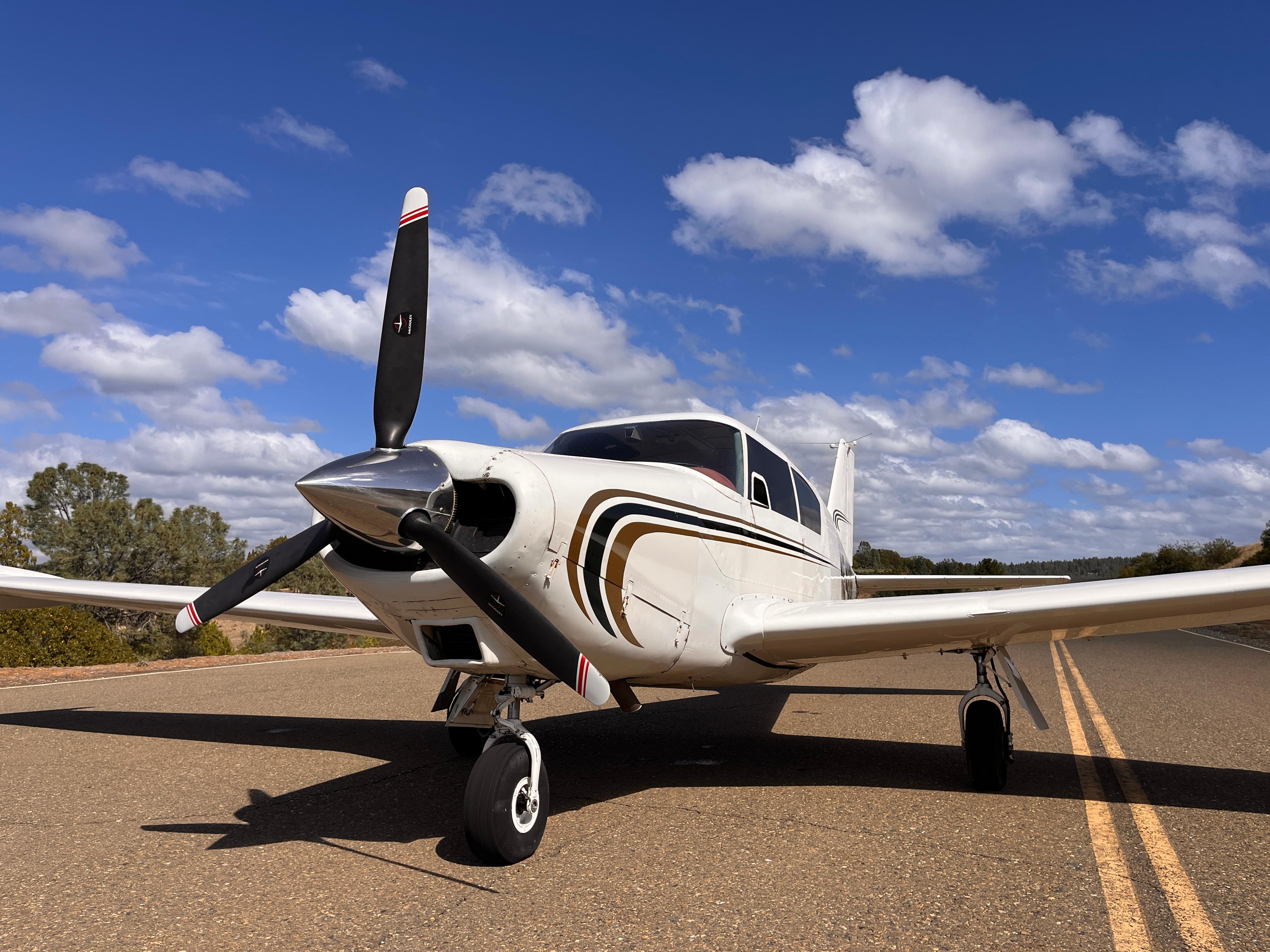 Piper - Comanche 250, - main photo