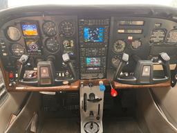 Cessna - 182 Turbo RG, - photo 17