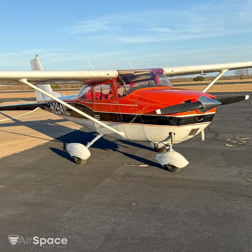 Cessna - 172 SKYHAWK - main photo