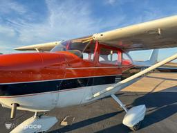 Cessna - 172 SKYHAWK - photo 17