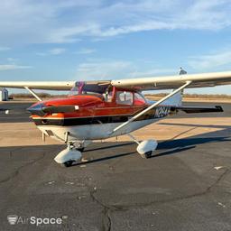Cessna - 172 SKYHAWK - photo 9