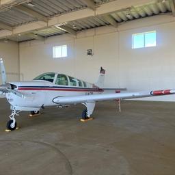 Beechcraft - Bonanza A36 - photo 2