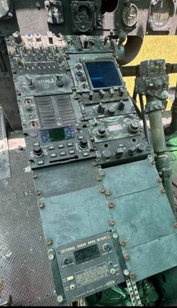 Bell - UH-1 Huey - photo 6