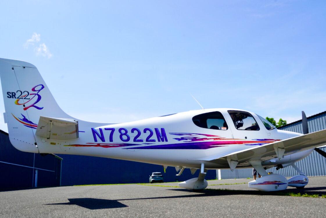 Cirrus - SR22 - main photo