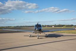 Cirrus - SR20 - photo 1