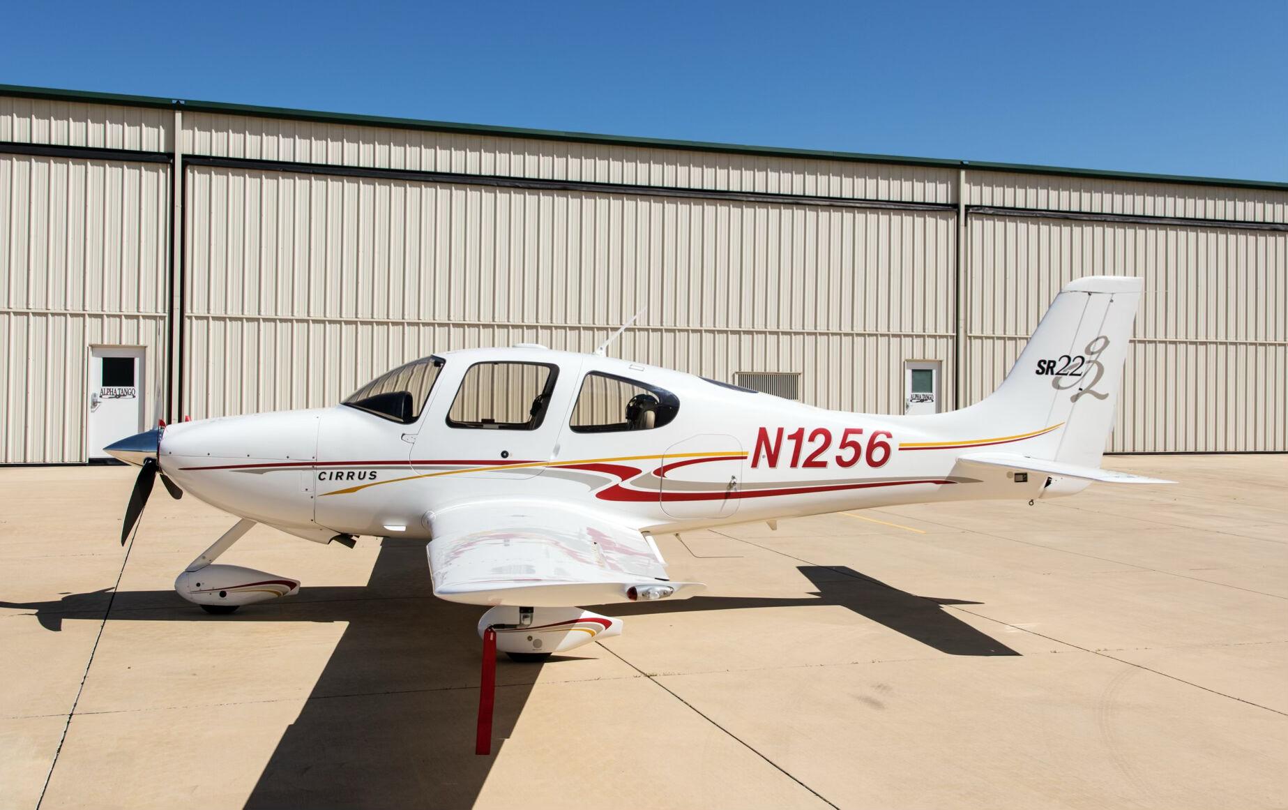 Cirrus - SR22 - main photo