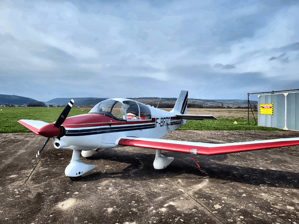 Robin - DR 300 - main photo