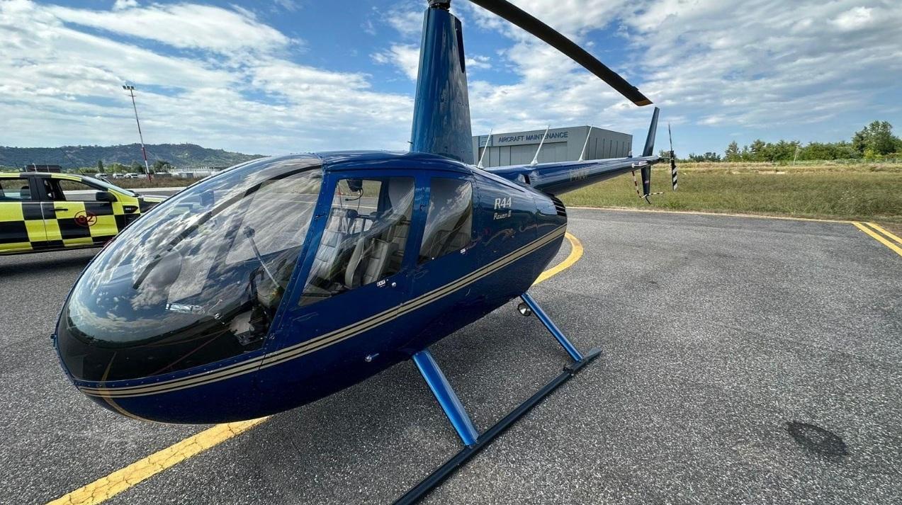 Robinson - R44 Raven II - main photo