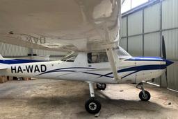 Cessna - Cessna 152 - photo 4