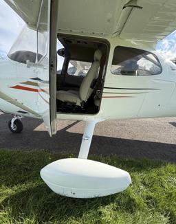 Cessna - Cessna 172R Skyhawk - photo 7