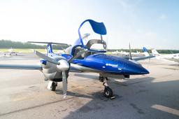 Diamond - DA42 - photo 1