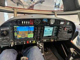 Diamond Aircraft - DA42 VI - photo 6