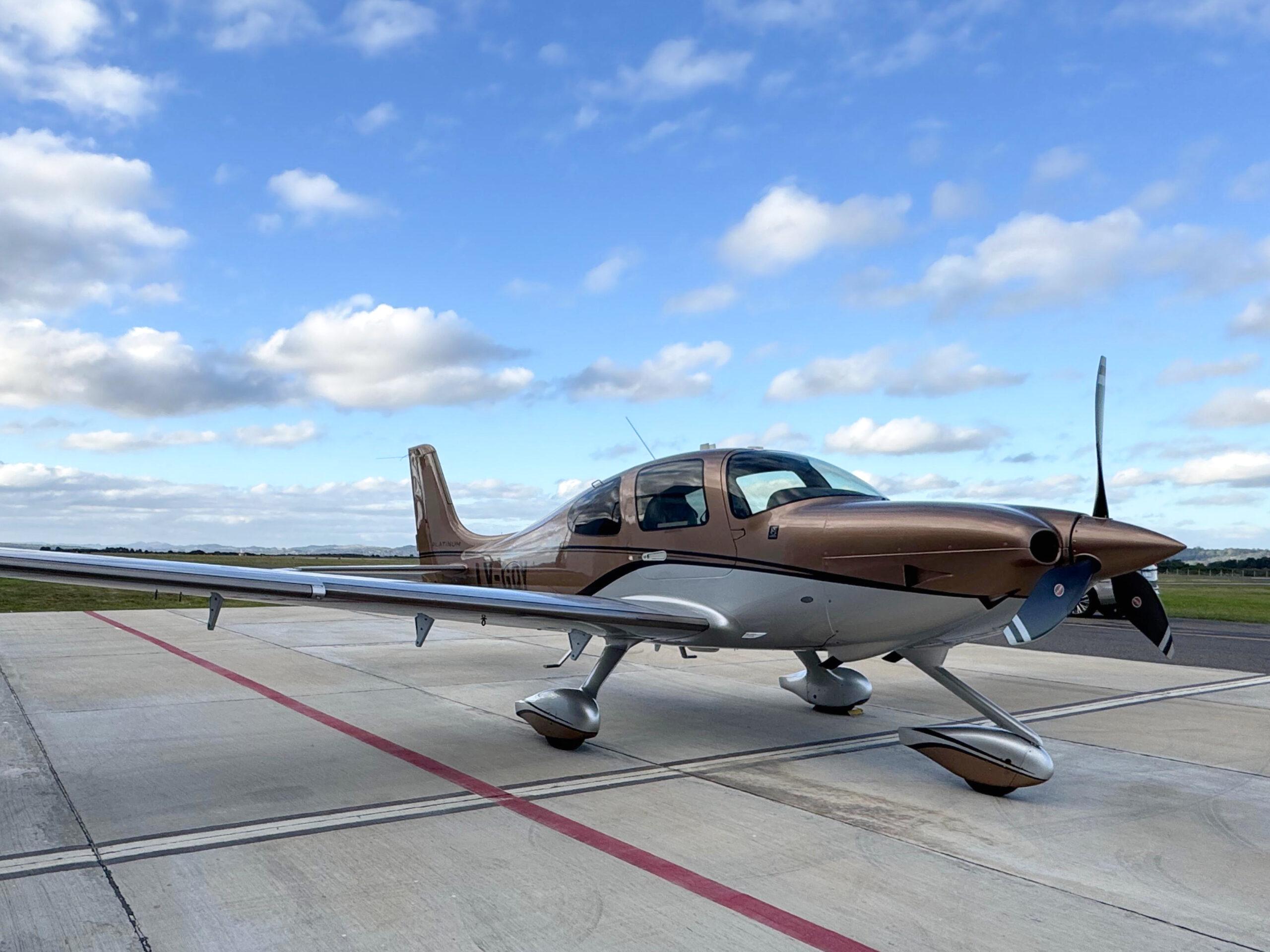 Cirrus - SR22T - main photo