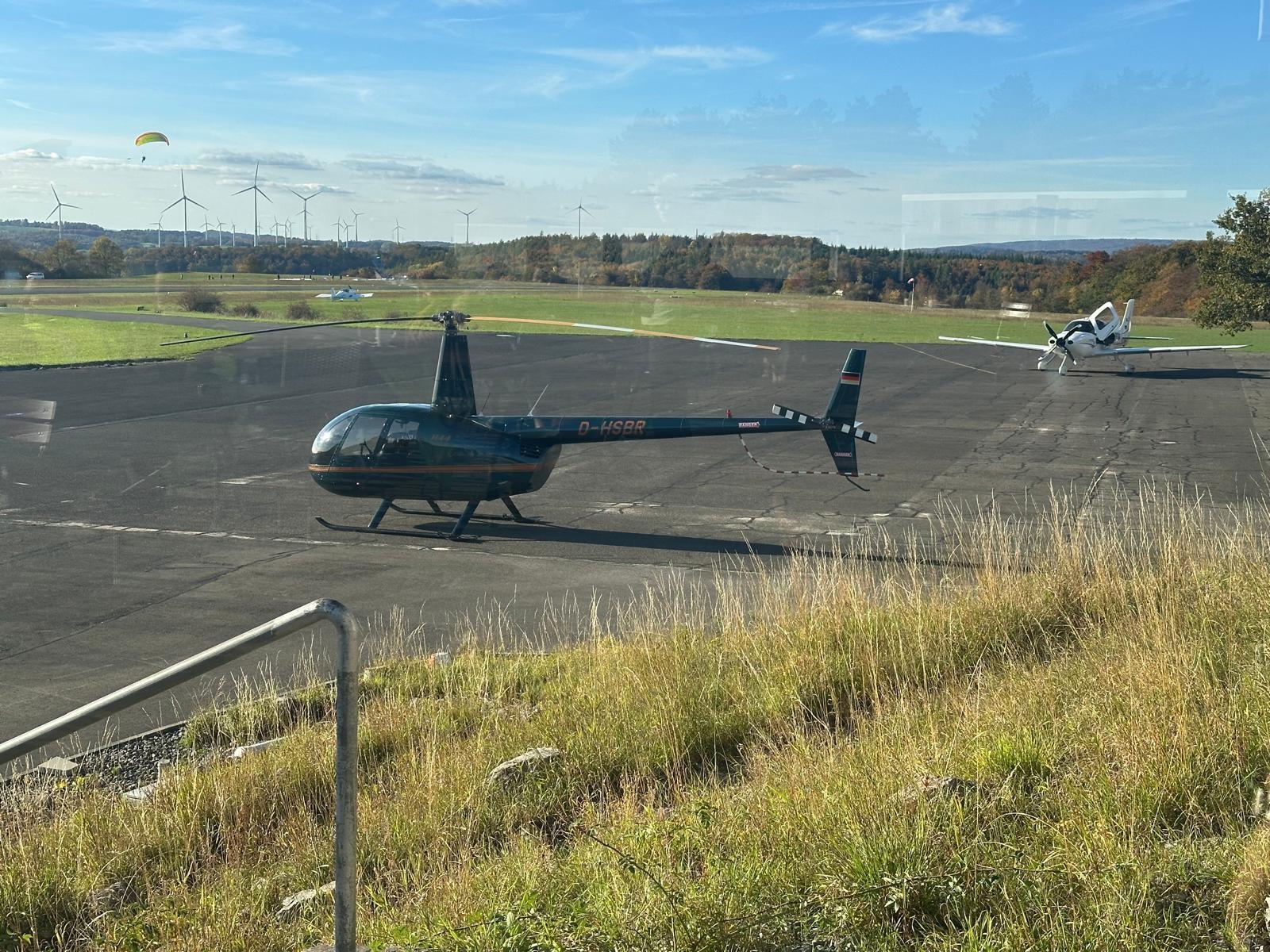 Robinson - R44 Raven II - main photo