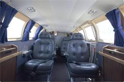 Cessna - Cessna 402B - photo 7
