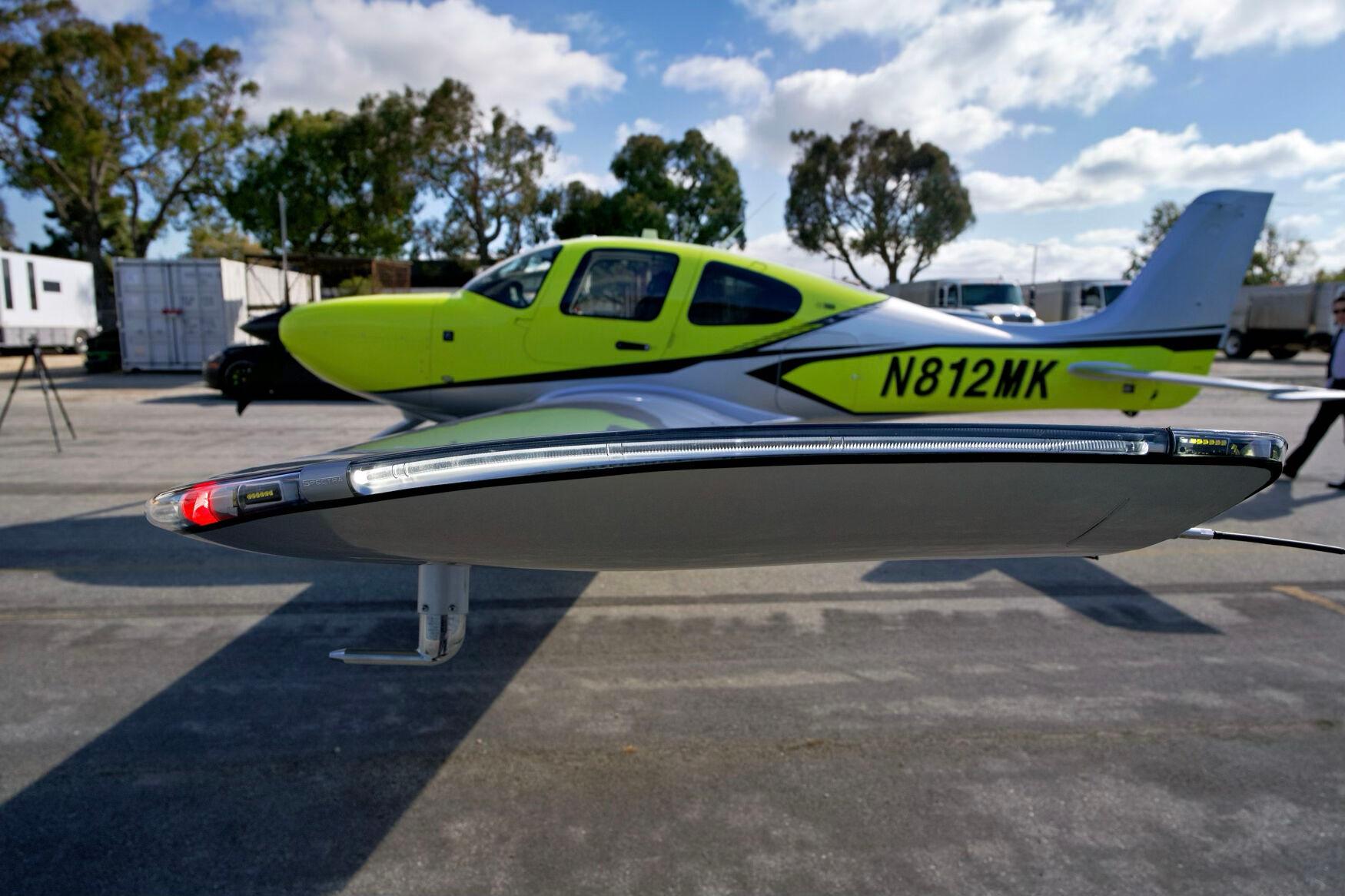 Cirrus - SR22 - main photo