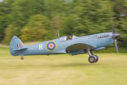 Vickers - Supermarine Spitfire - photo 2