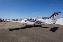 Beechcraft - BARON - photo 8