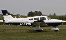 Piper - Piper PA-28-181 Archer III - photo 2