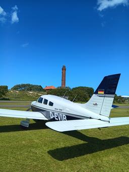 Piper - Piper PA-28-181 Archer III - photo 2