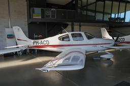 Cirrus - SR20 G1 - photo 2
