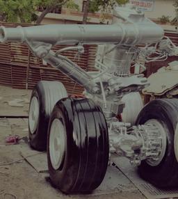 Boeing - B-747 Landing Gear - photo 2