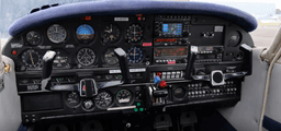 Piper - Piper PA-28R-200 Cherokee Arrow II - photo 8