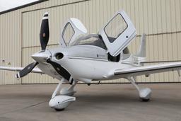 Cirrus - SR22 - photo 1