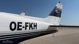 Cessna - Cessna 340A - photo 13