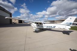 Cessna - 172 SKYHAWK - photo 9