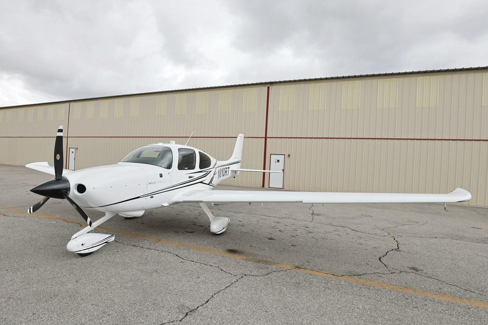 Cirrus - SR20 - main photo