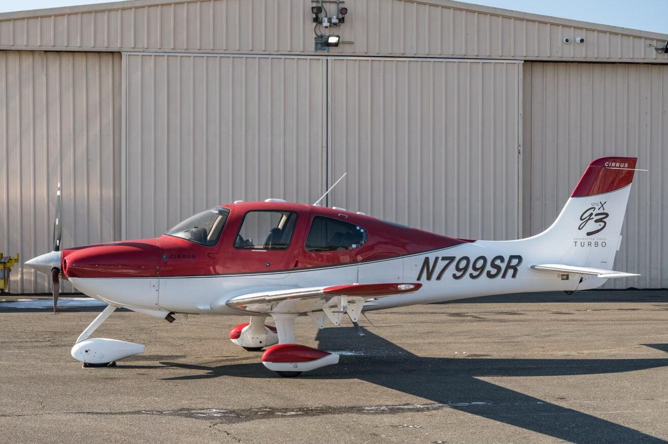 Cirrus - SR22 - main photo