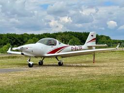 Aquila Aviation - Aquila A210 - photo 1