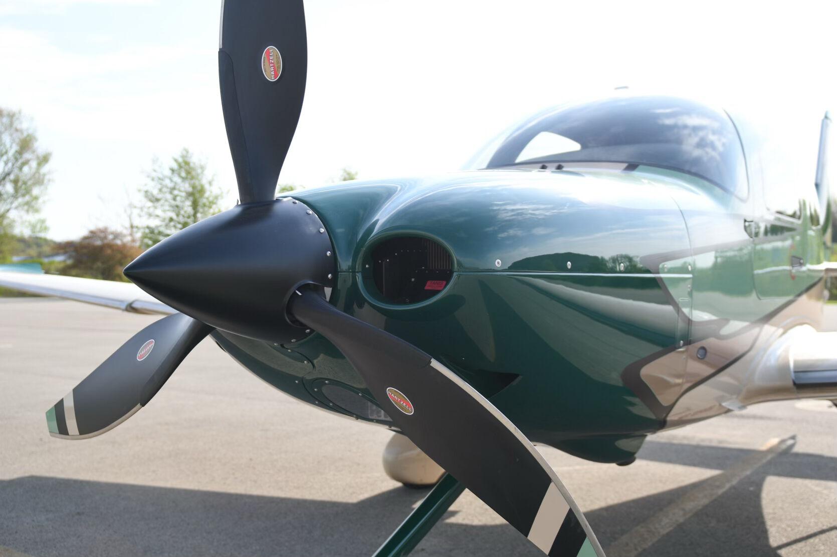 Cirrus - SR22T - main photo