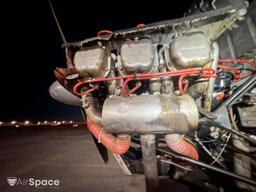 Cessna - 172 SKYHAWK - photo 9