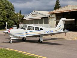 Piper - Piper PA-28RT-201T Turbo Arrow IV - photo 1