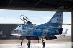 McDonnell Douglas - McDonnell Douglas TA-4J Skyhawk - photo 5