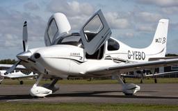 Cirrus - SR22 GTS G2 - photo 4