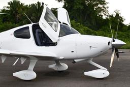 Cirrus - SR22T - photo 12
