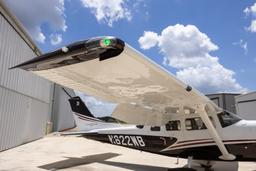 Cessna - TURBO - photo 14
