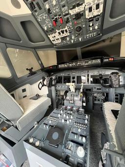 Boeing - 737 - photo 4