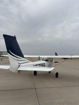 Cessna - 150 - photo 7