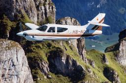 Rockwell - Commander 112 TC - photo 2