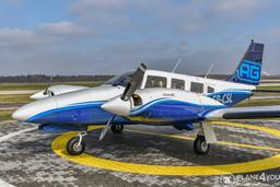 Piper - PA-34-220T Seneca III - photo 2