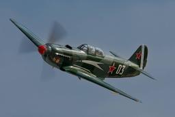 Yakovlev - Yak-9 UM - photo 1