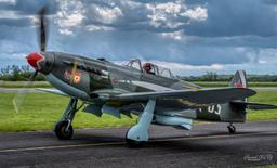 Yakovlev - Yak-9 UM - photo 4