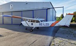 Cessna - 172 R Jet A1 - photo 2