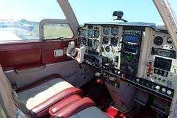 Beech - 35 Bonanza - photo 8
